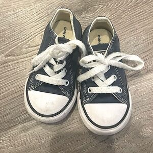 Toddler Unisex Blue Converse - Size 6T